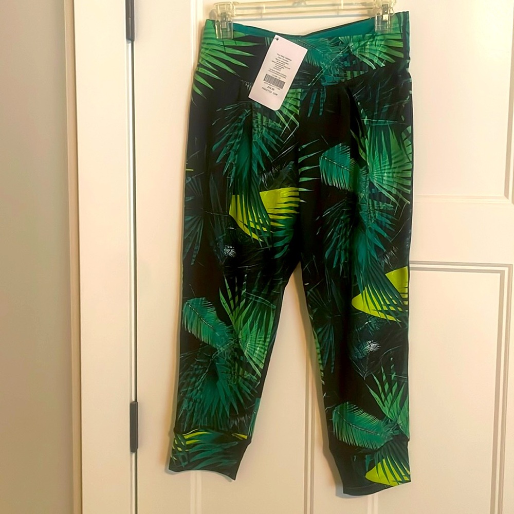 NWT Fabletics leggings XS